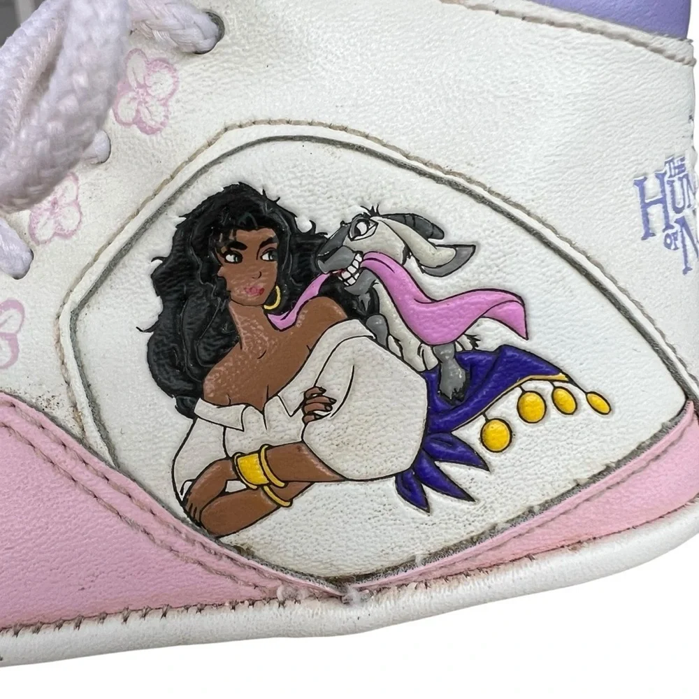 VTG Disney The Hunchback of Notre Dame Esmeralda Baby Shoes Pink Purple FLAWS